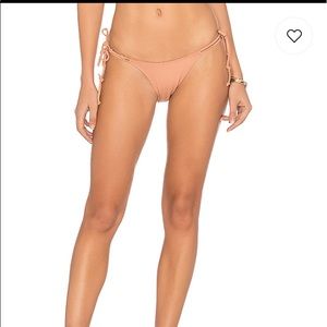 Minimale Animale Side Tie Wall Street Brief